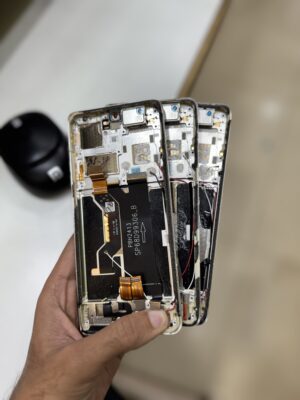 EDGE 50 ULTRA WITH FRAME GOLD